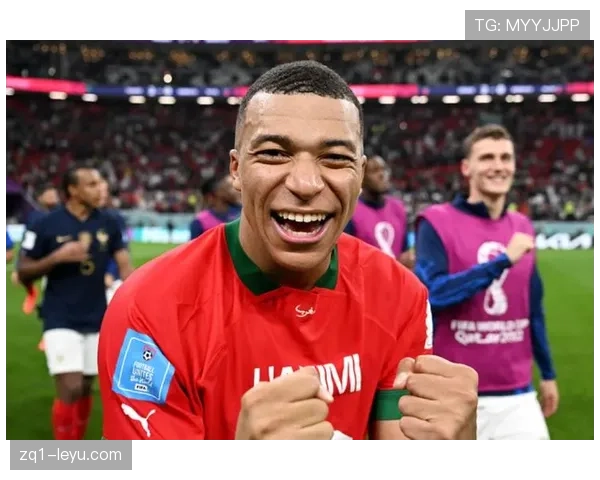 斯帕莱蒂执教理念强调战术纪律与控球推进,注重中场组织与空间利用 斯帕莱蒂执教理念强调战术纪律与控球推进,注重中场组织与空间利用