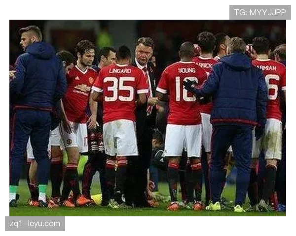 拜仁夏窗危机：引援不力加剧阵容矛盾，新赛季争冠之路蒙上阴影？