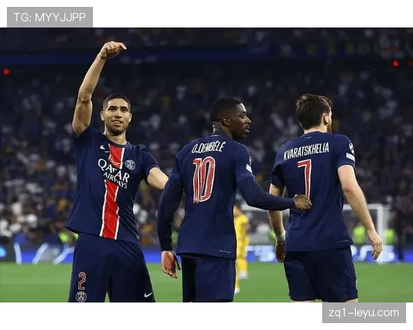 登贝莱与阿什拉夫:边路速度对抗及战术角色解析 登贝莱与阿什拉夫:边路速度对抗及战术角色解析